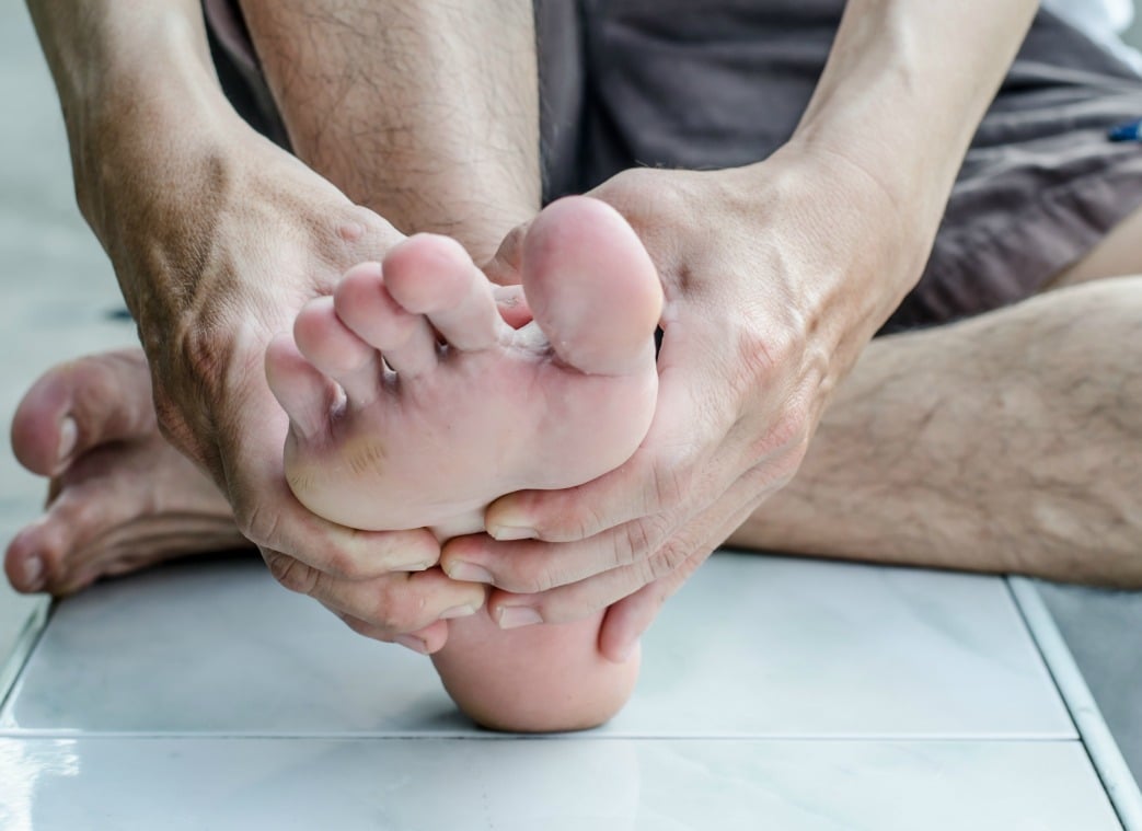 5 Stretches for Your Feet