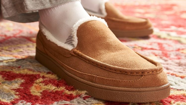 5 Ways To Protect Your Feet During Winter